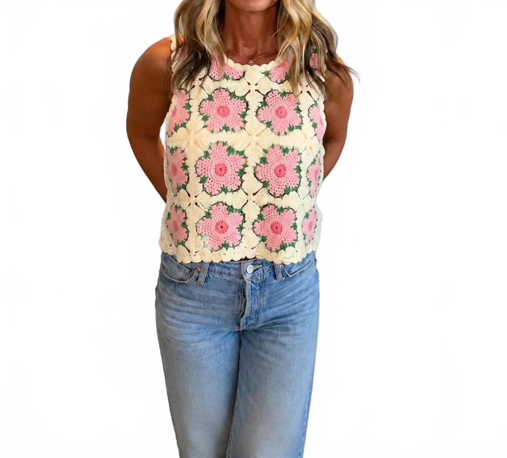 NEW URBAN DAIZY floral crochet tank top in ivory/pink